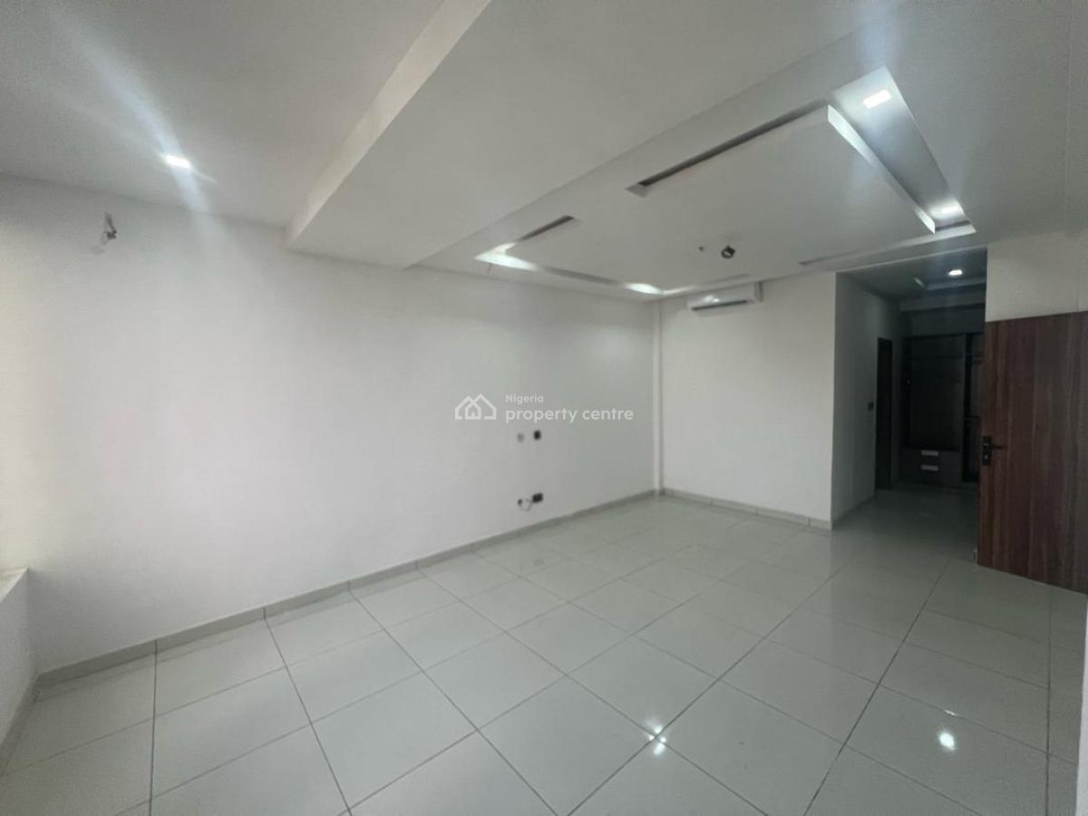 Standard 4 Bedrooms Penthouse with Roof Top & Bq, Ikate, Lekki, Lagos, Flat / Apartment for Sale
