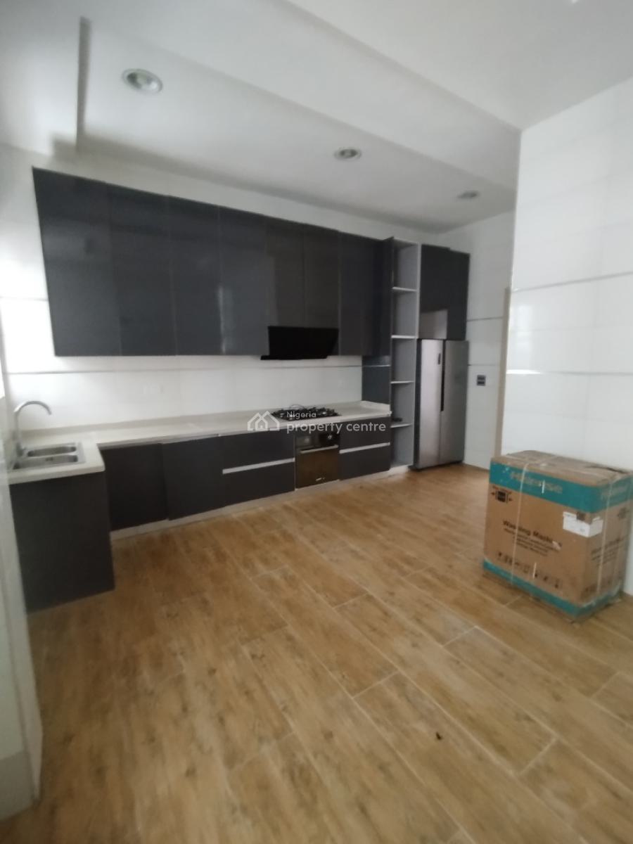 Luxury Newly Built 4 Bedroom Terrace, Periwinkle Estate, Lekki Phase 1, Lekki, Lagos, Terraced Duplex for Rent