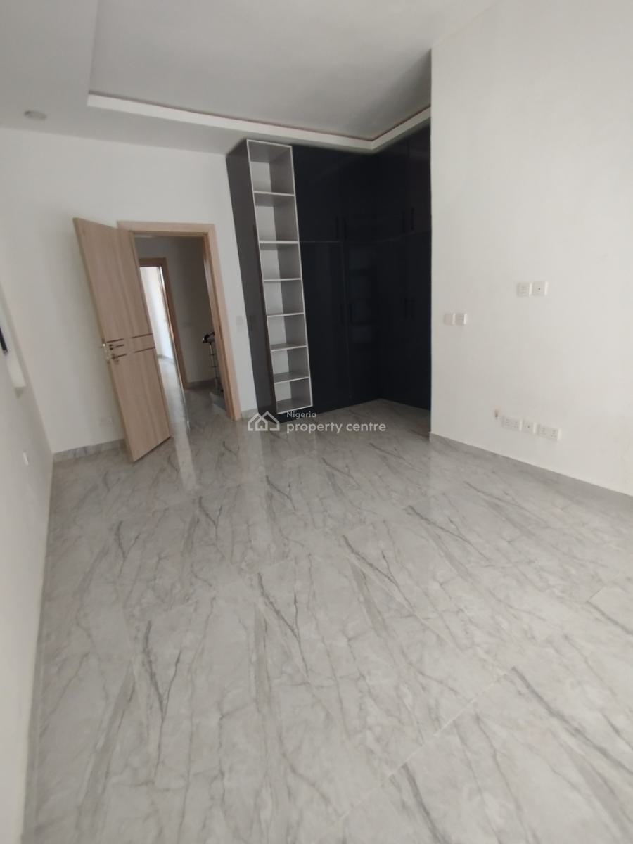 Luxury Newly Built 4 Bedroom Terrace, Periwinkle Estate, Lekki Phase 1, Lekki, Lagos, Terraced Duplex for Rent