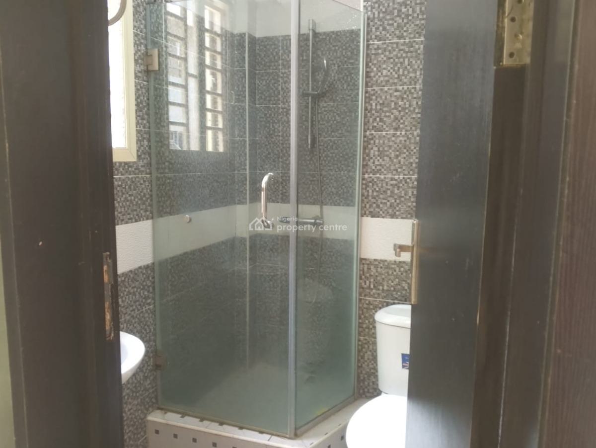 Newly Renovated Spacious 3 Bedroom Apartment Upstairs, Pennisula Estate, Sangotedo, Ajah, Lagos, Flat / Apartment for Rent