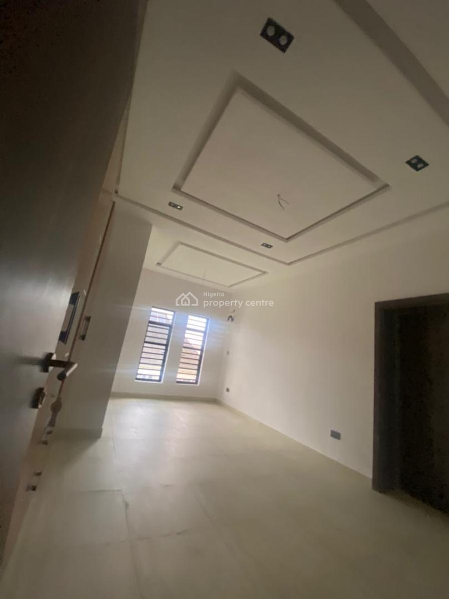 Massive 2 Bedroom Flat, Blenco Supermarket, Sangotedo, Ajah, Lagos, Flat / Apartment for Rent