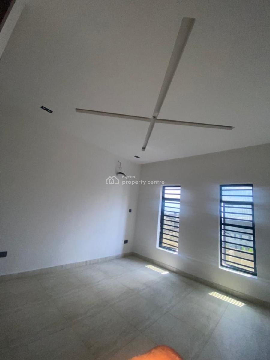 Massive 2 Bedroom Flat, Blenco Supermarket, Sangotedo, Ajah, Lagos, Flat / Apartment for Rent