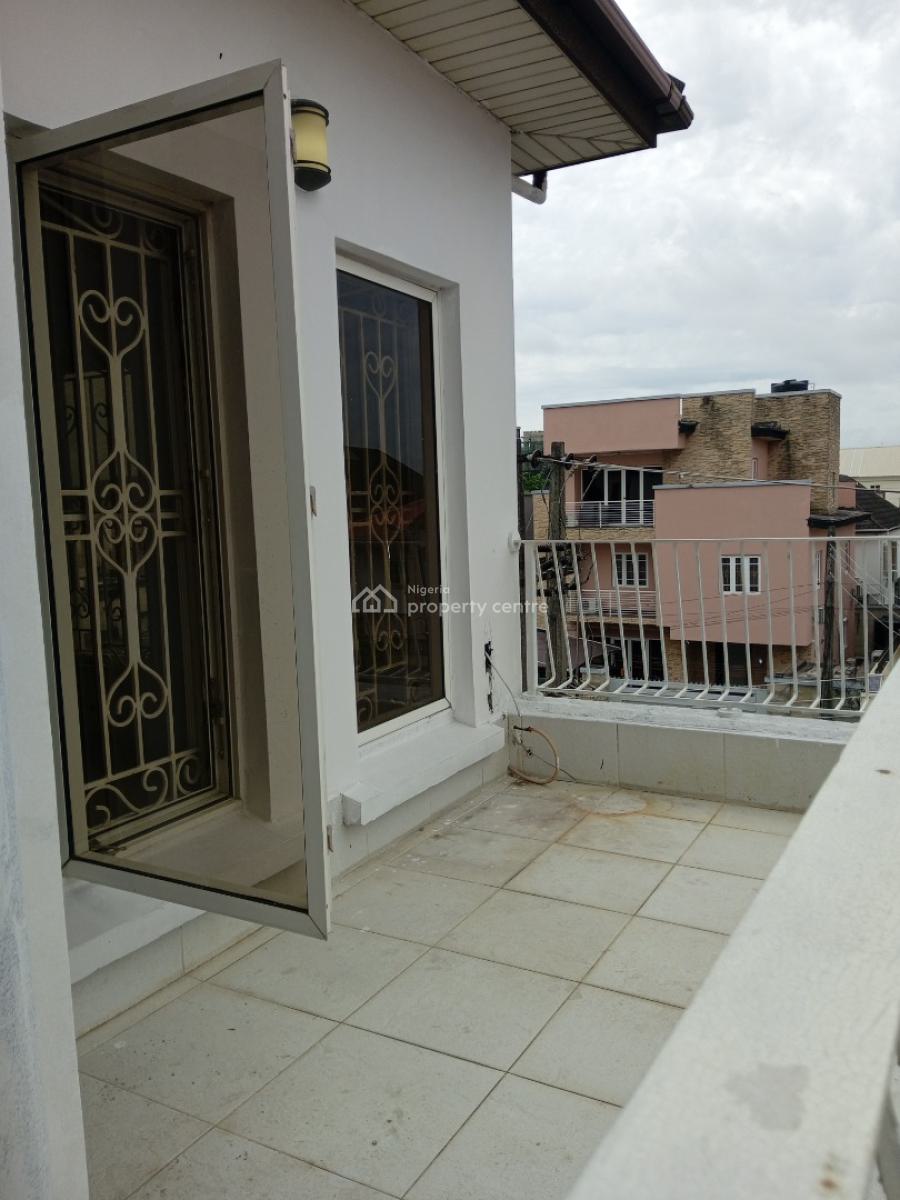 Lekki Phase One 2 Bedroom Penthouse, Lekki Proper, Lekki Phase 1, Lekki, Lagos, House for Rent