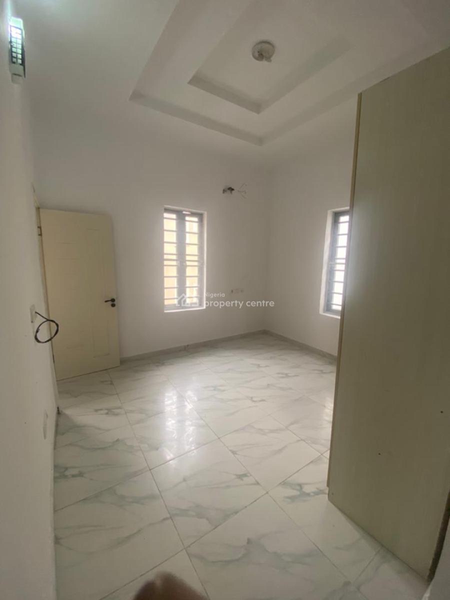 Distress of 4 Bedroom, Osapa London, Osapa, Lekki, Lagos, Detached Duplex for Sale