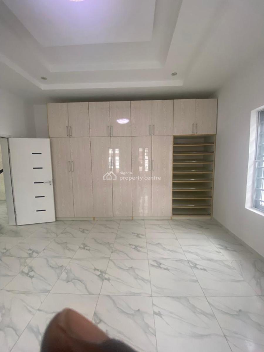 Distress of 4 Bedroom, Osapa London, Osapa, Lekki, Lagos, Detached Duplex for Sale