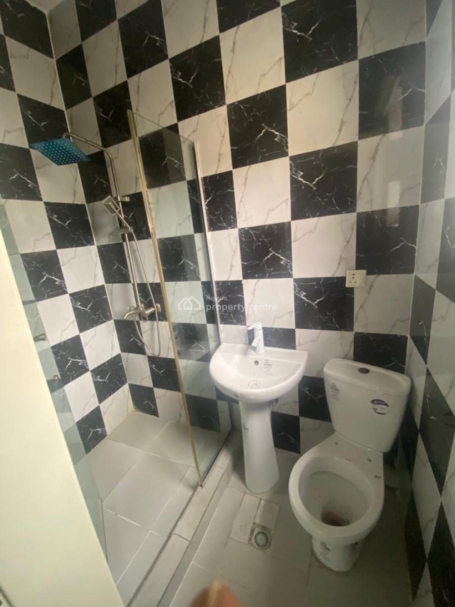 Distress of 4 Bedroom, Osapa London, Osapa, Lekki, Lagos, Detached Duplex for Sale