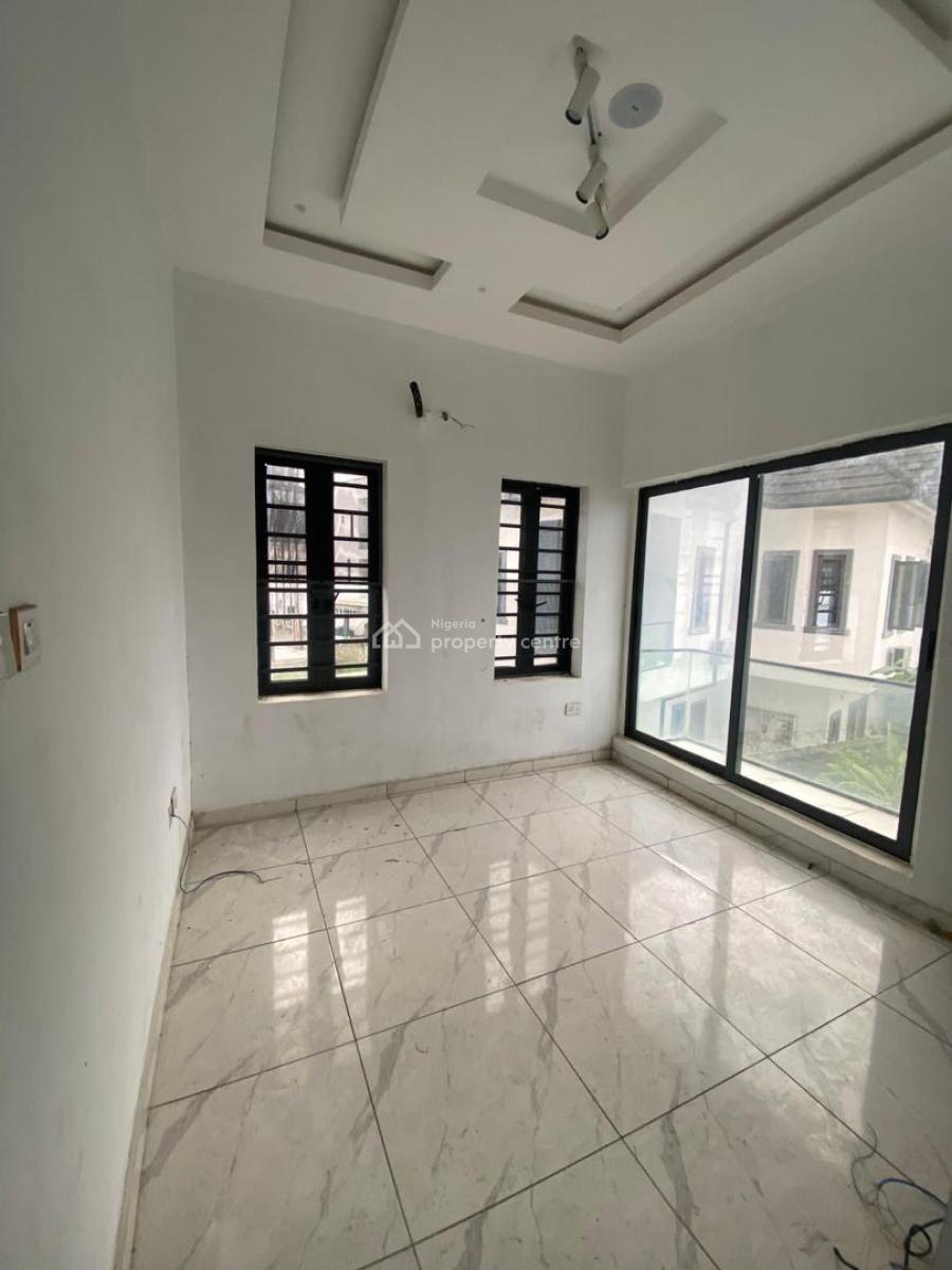 Lovely 2bedroom Apartment in a Secure Estate, Ologolo, Lekki, Lagos, Flat / Apartment for Sale