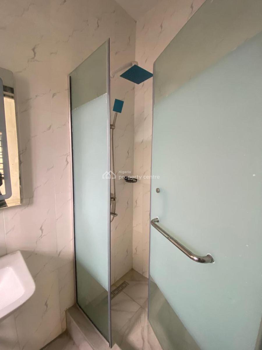 Lovely 2bedroom Apartment in a Secure Estate, Ologolo, Lekki, Lagos, Flat / Apartment for Sale