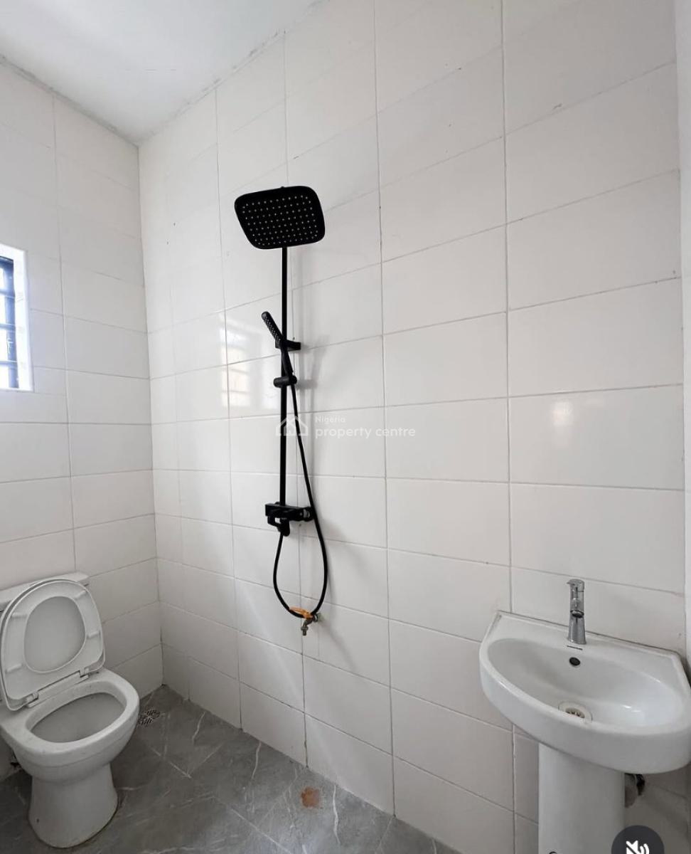 2 Bedroom Apartment, Ologolo, Lekki, Lagos, Flat / Apartment for Rent