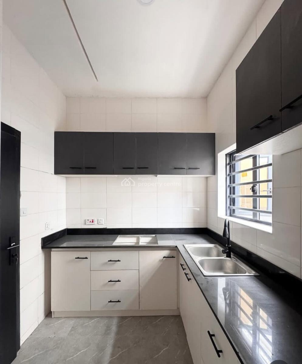 2 Bedroom Apartment, Ologolo, Lekki, Lagos, Flat / Apartment for Rent