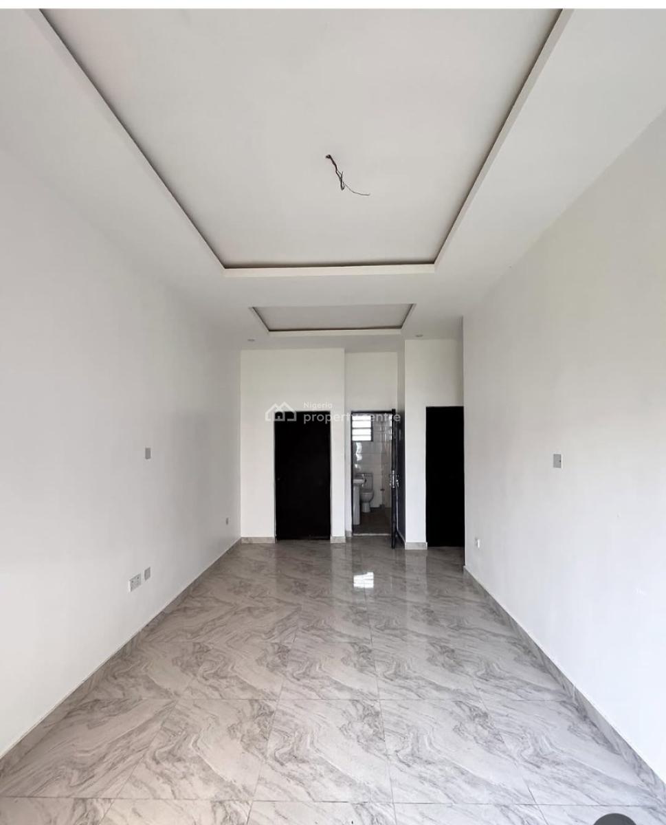 2 Bedroom Apartment, Ologolo, Lekki, Lagos, Flat / Apartment for Rent