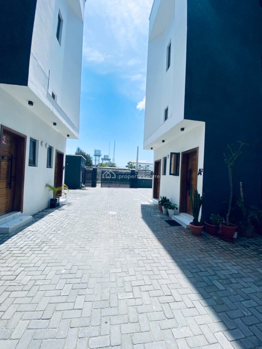 Bran New 4 Bedrooms Semi Detached Duplex with Bq, Lekki Phase 1, Lekki, Lagos, Semi-detached Duplex for Rent