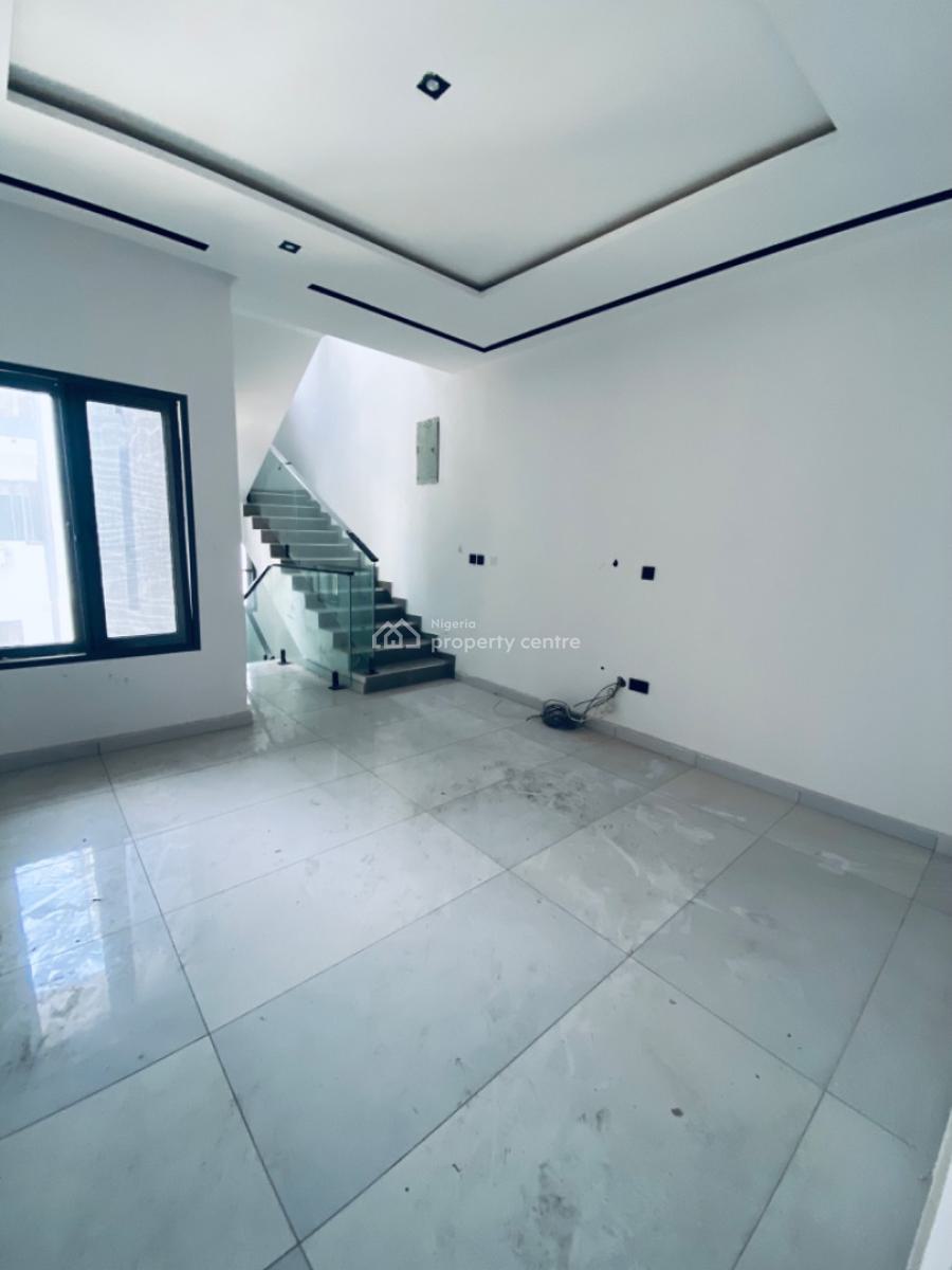 Bran New 4 Bedrooms Semi Detached Duplex with Bq, Lekki Phase 1, Lekki, Lagos, Semi-detached Duplex for Rent