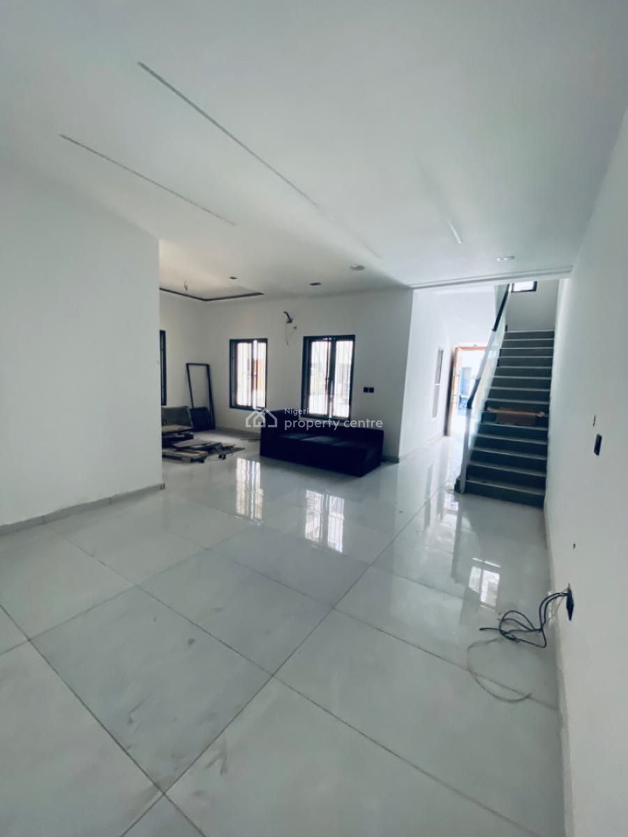 Bran New 4 Bedrooms Semi Detached Duplex with Bq, Lekki Phase 1, Lekki, Lagos, Semi-detached Duplex for Rent