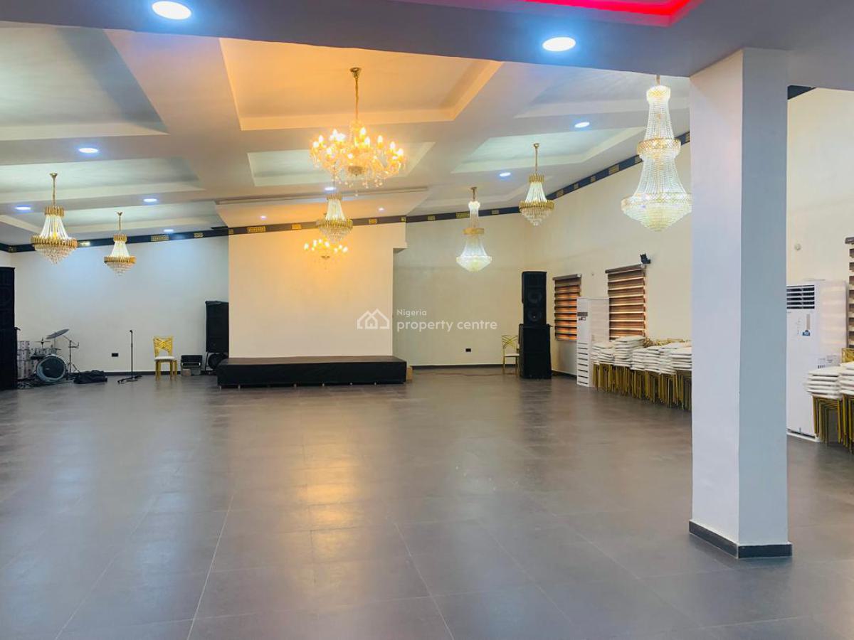 Luxury Hall, Akeran Road, Magboro, Ogun, Hall for Rent