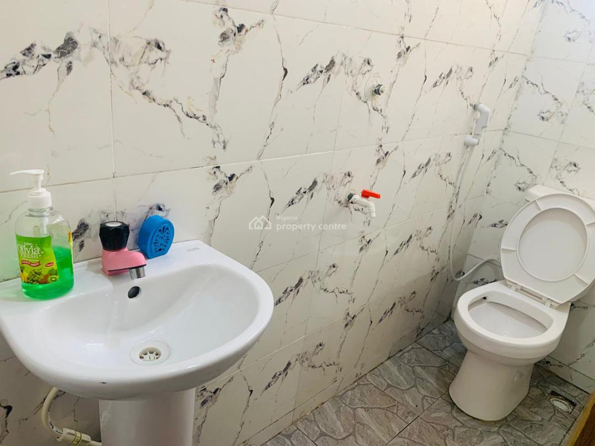 Luxury Hall, Akeran Road, Magboro, Ogun, Hall for Rent