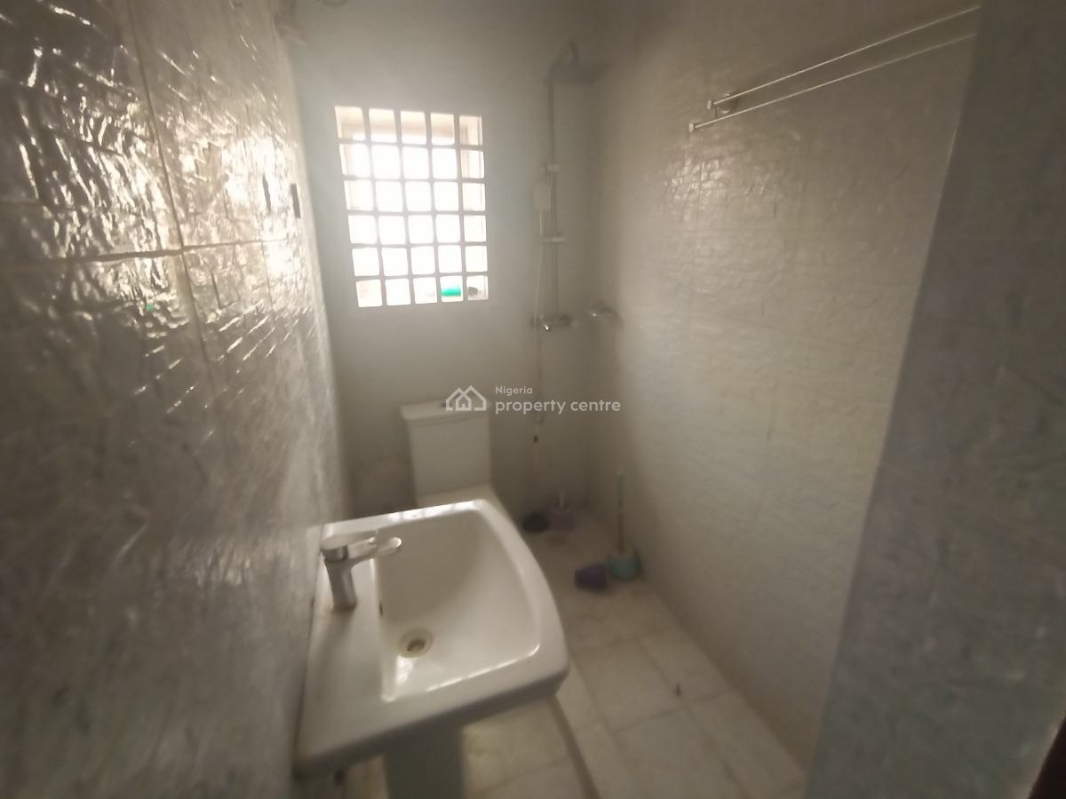 Nicely Done 3 Bedroom Terraced Duplex, Naf Valley Estate, Asokoro District, Abuja, House for Rent
