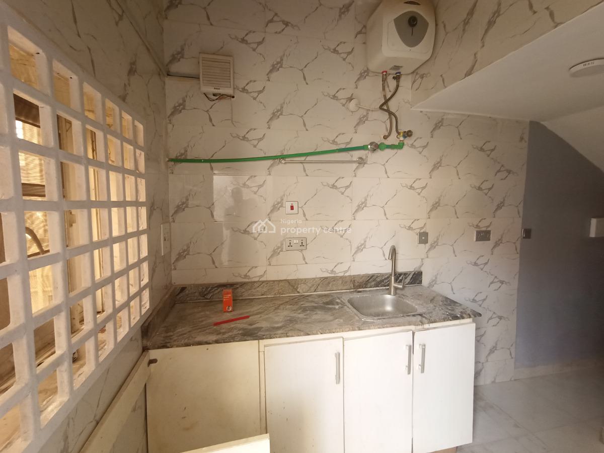 Nicely Done 3 Bedroom Terraced Duplex, Naf Valley Estate, Asokoro District, Abuja, House for Rent