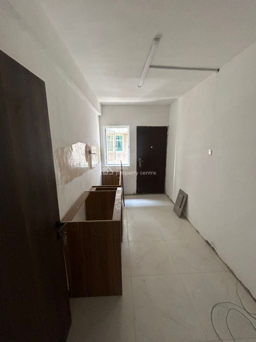 Exquisite 3 Bedroom Flats, Surulere, Lagos, Flat / Apartment for Sale