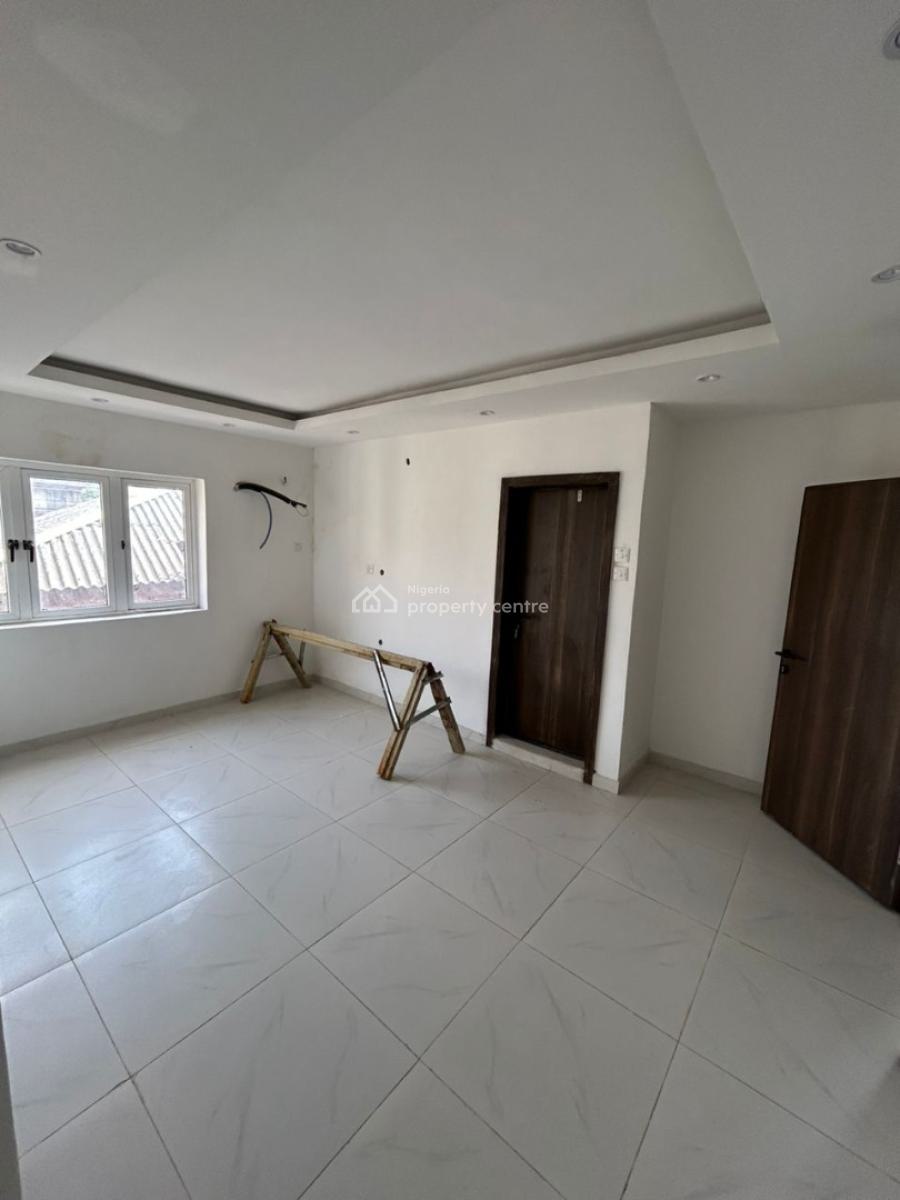 Exquisite 3 Bedroom Flats, Surulere, Lagos, Flat / Apartment for Sale