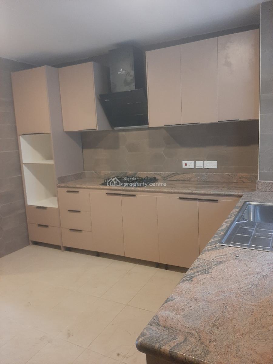 Serviced with 24/7 Power Supply 3 Bedroom En-suite Maisonette with Fit, Victoria Island (vi), Lagos, Flat / Apartment for Rent