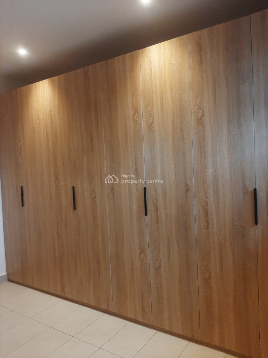 Serviced with 24/7 Power Supply 3 Bedroom En-suite Maisonette with Fit, Victoria Island (vi), Lagos, Flat / Apartment for Rent