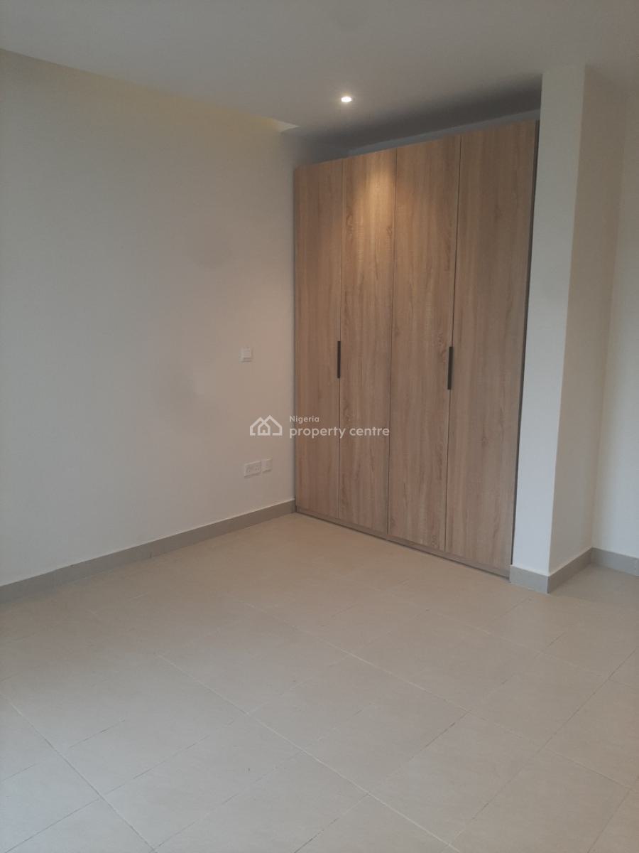 Serviced with 24/7 Power Supply 3 Bedroom En-suite Maisonette with Fit, Victoria Island (vi), Lagos, Flat / Apartment for Rent