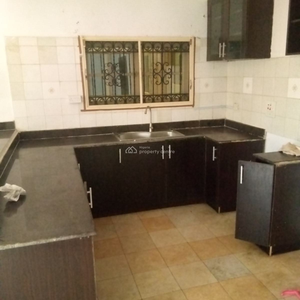 a 2 Bedroom Apartment, Agidingbi, Ikeja, Lagos, Flat / Apartment for Rent