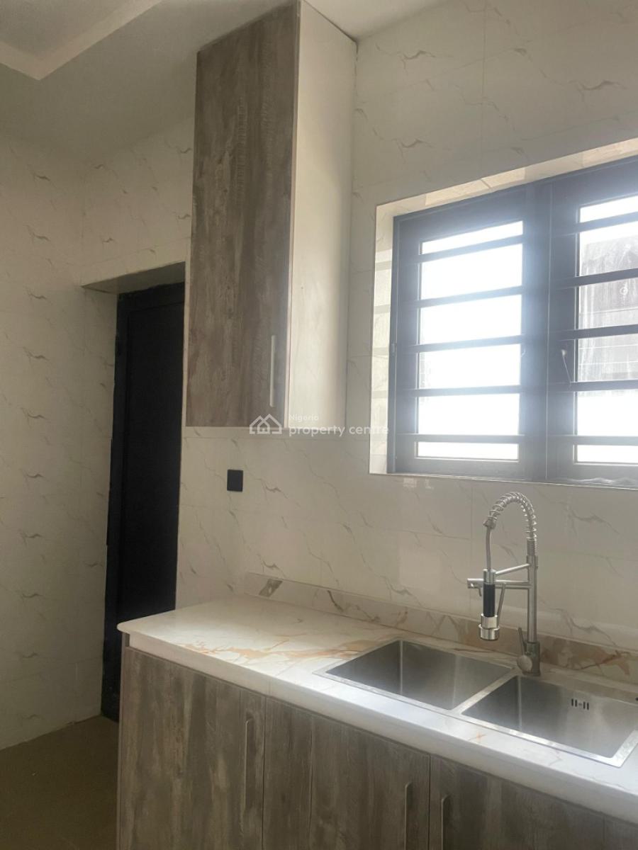 3 Bedroom Duplex with Bq, Omole Phase 2, Ikeja, Lagos, Terraced Duplex for Rent