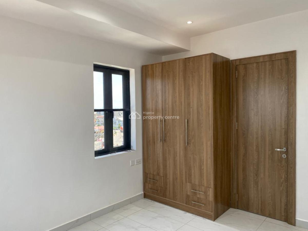 Brand New 3 Bedrooms Serviced Flat, Plus Bq, Yaba, Lagos, Flat / Apartment for Sale