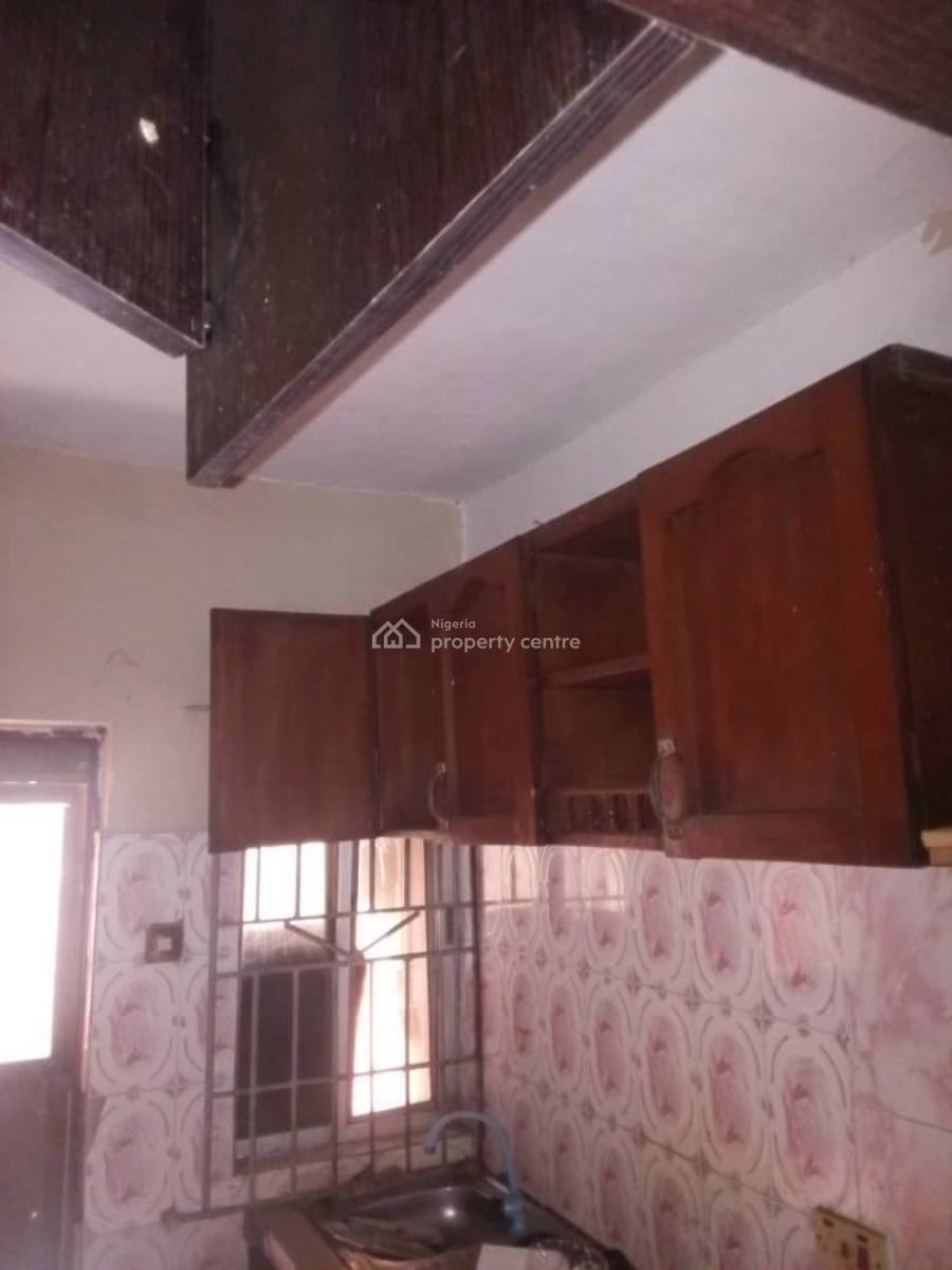 Lovely Spacious 3 Bedroom Apartment, Gra Phase 1, Magodo, Lagos, Flat / Apartment for Rent