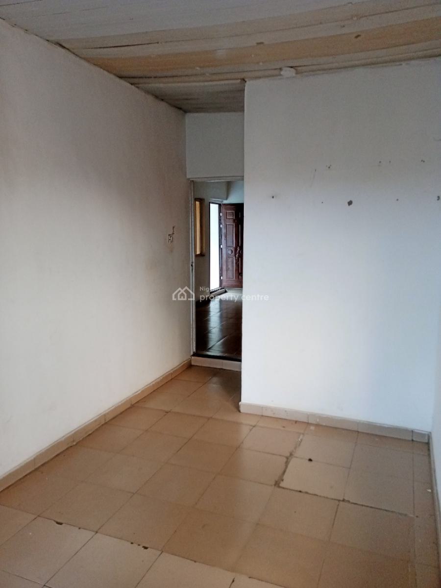 Decent 2 Bedroom Flat Apartment, Magodo Phase 1, Gra Phase 1, Magodo, Lagos, Flat / Apartment for Rent