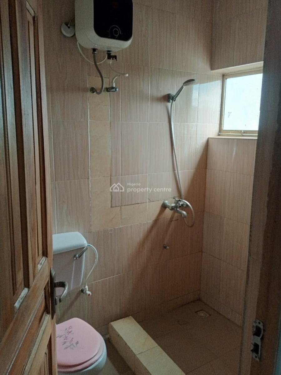 Decent 2 Bedroom Flat Apartment, Magodo Phase 1, Gra Phase 1, Magodo, Lagos, Flat / Apartment for Rent