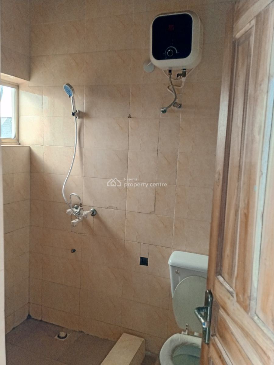 Decent 2 Bedroom Flat Apartment, Magodo Phase 1, Gra Phase 1, Magodo, Lagos, Flat / Apartment for Rent