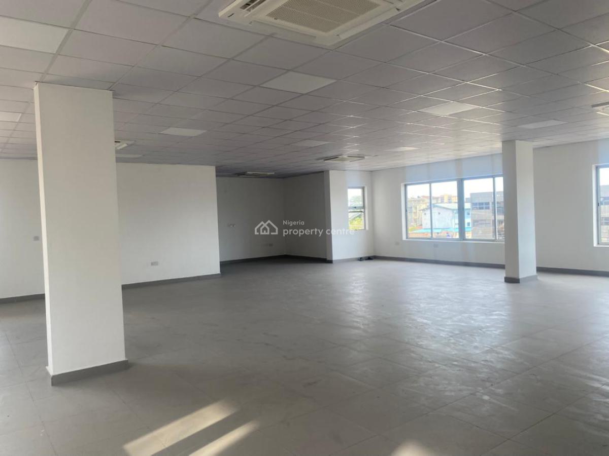 Newly Built Office Block in Yaba 1500 Sqm, Yaba, Lagos, Office Space for Rent