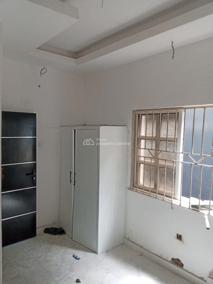 Lovely 3 Bedroom Flat Apartment, Gra Phase 1, Magodo, Lagos, Flat / Apartment for Rent