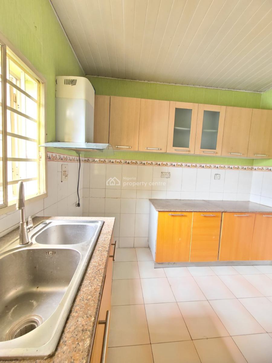 Standard and Spacious 3 Bedroom Apartment, Idado Estate, Lekki, Lagos, Flat / Apartment for Rent