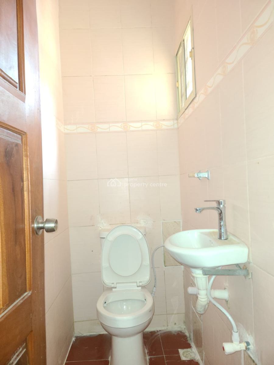 Standard and Spacious 3 Bedroom Apartment, Idado Estate, Lekki, Lagos, Flat / Apartment for Rent