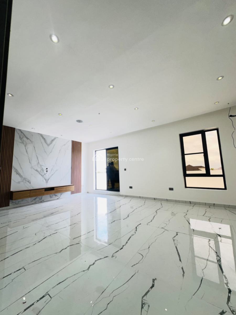 Contemporary 5bedrooms Detached Duplex Pool , Cinema& Swimming Pool, Royal Garden Estate, Lekki, Lagos, Detached Duplex for Sale