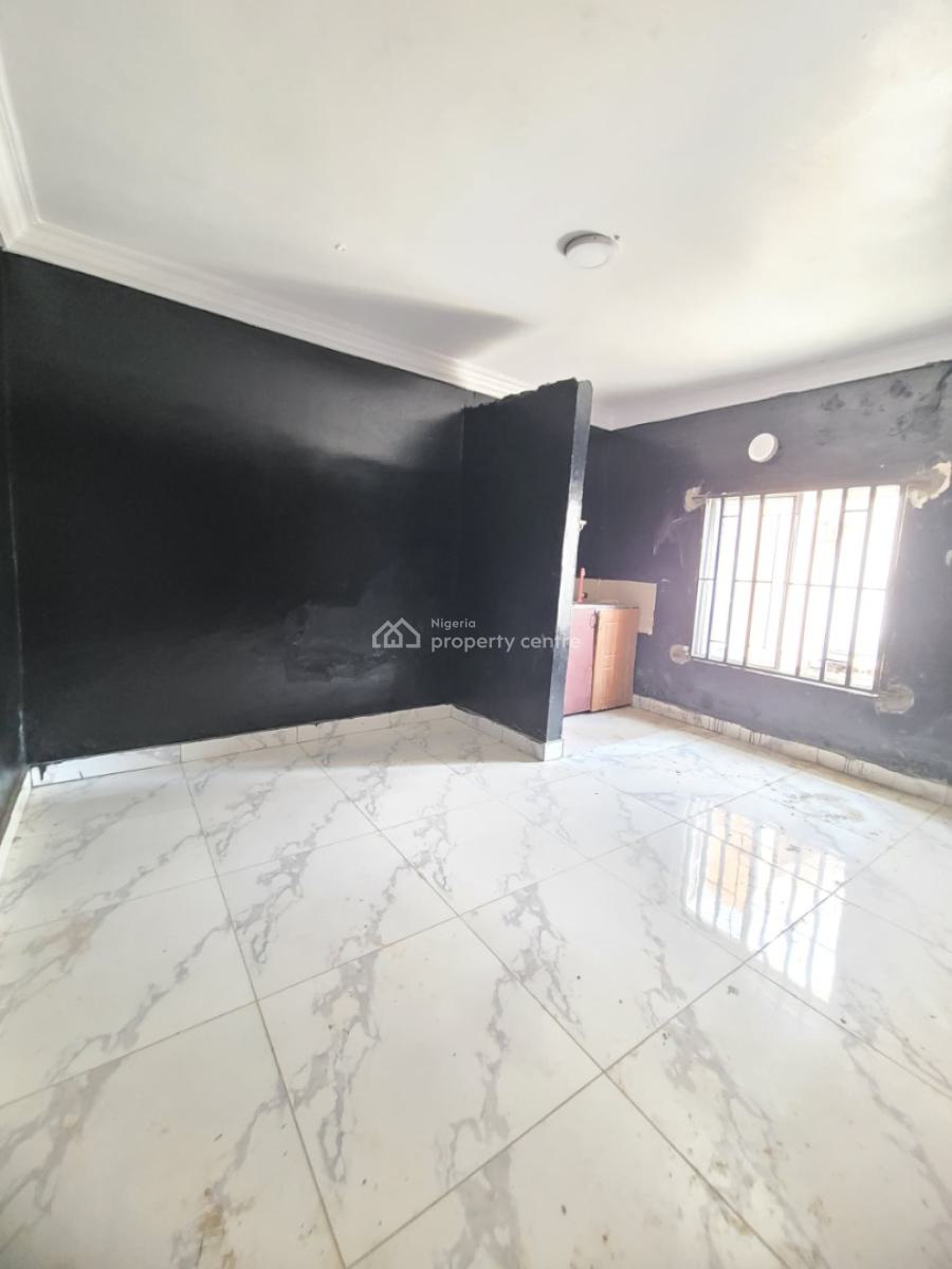 Sharp and Spacious Self Contained, Agungi East Estate, Agungi, Lekki, Lagos, Self Contain (single Rooms) for Rent