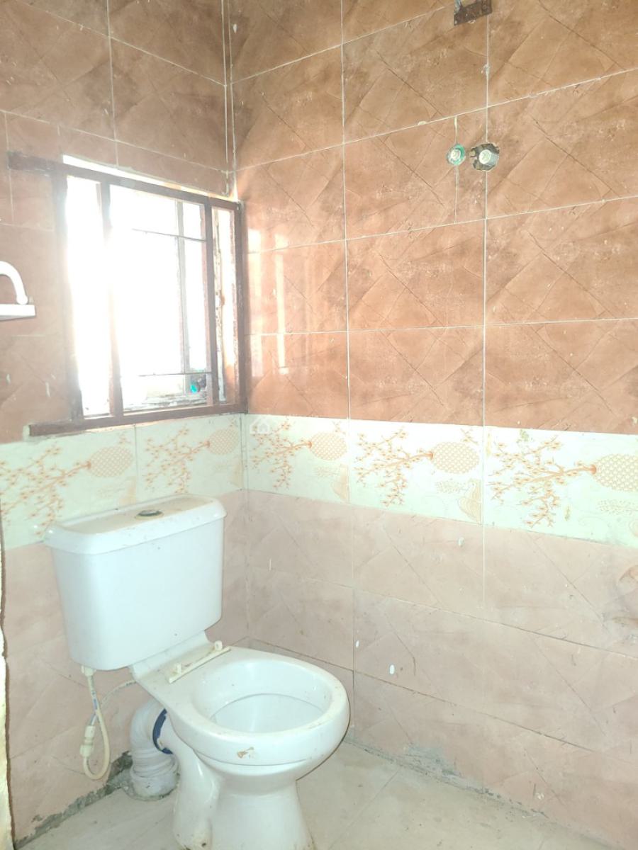 Sharp and Spacious Self Contained, Agungi East Estate, Agungi, Lekki, Lagos, Self Contain (single Rooms) for Rent