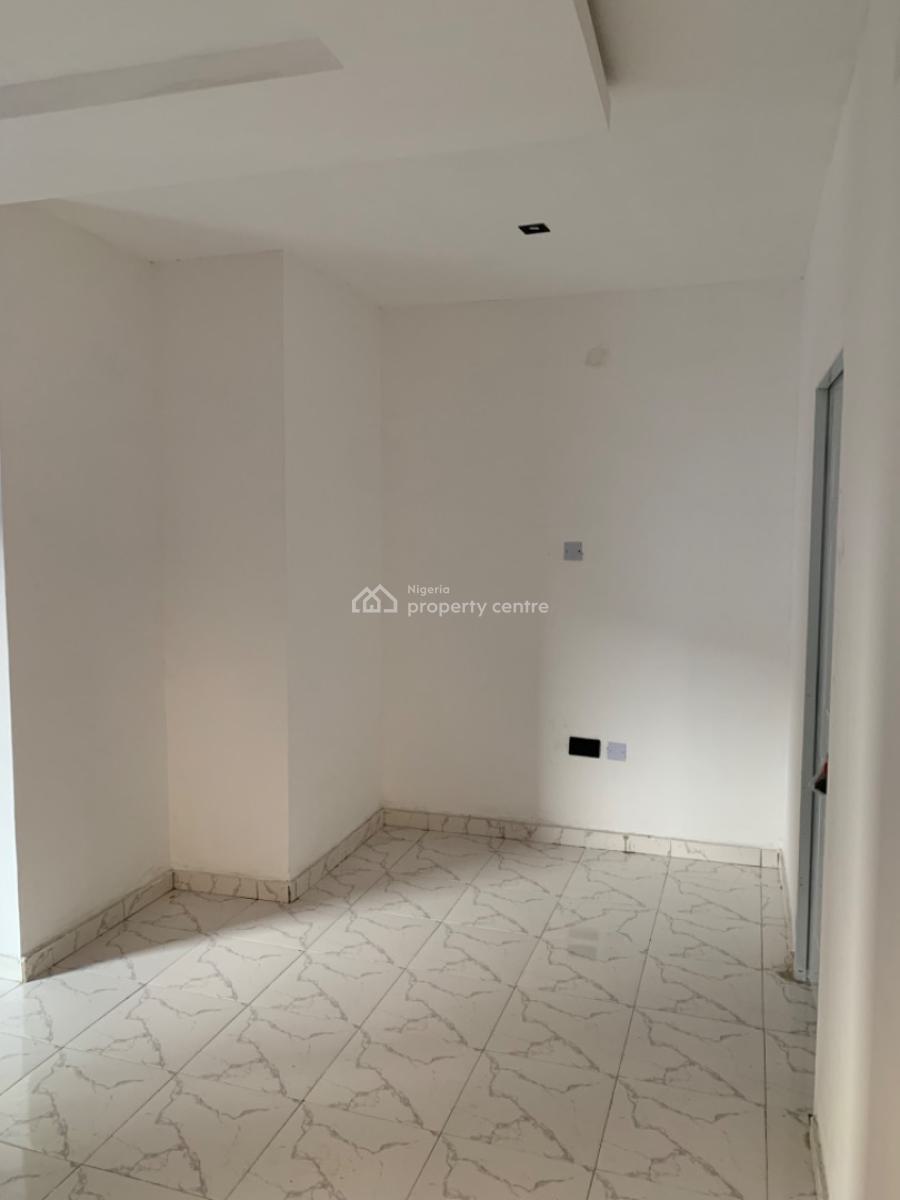 Newly Built Room and Parlor, Blenco, Sangotedo, Ajah, Lagos, Flat / Apartment for Rent