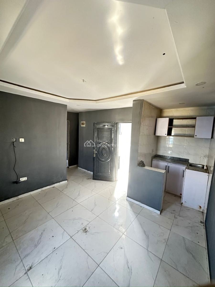 1 Bedroom Apartment, Badore, Ajah, Lagos, Mini Flat (room and Parlour) for Rent