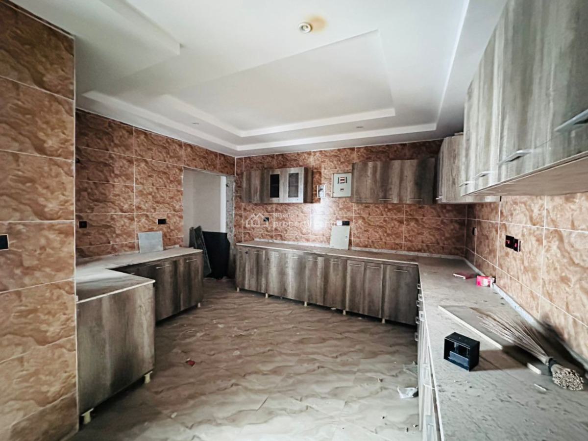 Luxury and Exclusive 4-bedroom Terraced Duplex with Bq, Gwarinpa, Abuja, Terraced Duplex for Sale