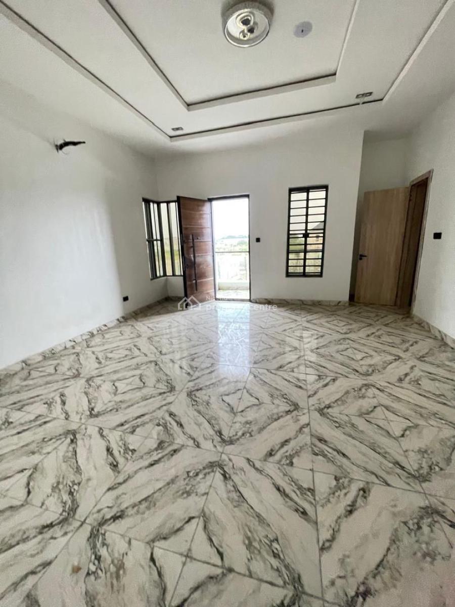 Clean and Spacious Masters Bedroom Available, Orchid Road, Lekki, Lagos, Self Contain (single Rooms) for Rent