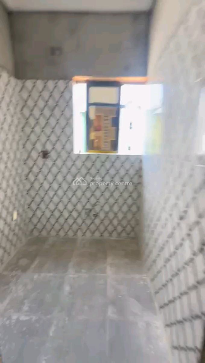 Standard and Spacious Room Self Contained, Apata, Shomolu, Lagos, Self Contain (single Rooms) for Rent