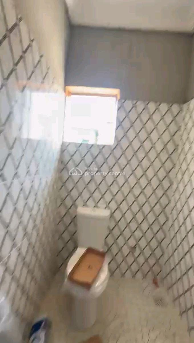 Standard and Spacious Room Self Contained, Apata, Shomolu, Lagos, Self Contain (single Rooms) for Rent