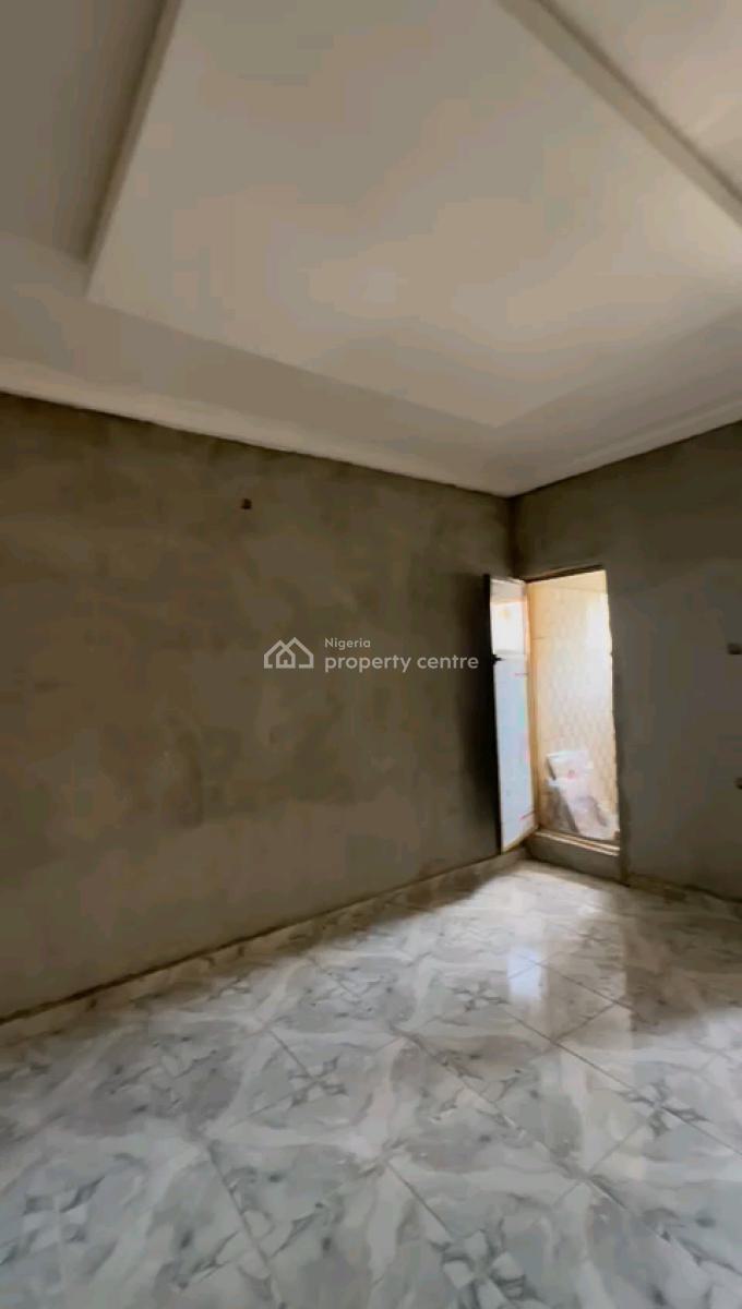 Standard and Spacious Room Self Contained, Apata, Shomolu, Lagos, Self Contain (single Rooms) for Rent