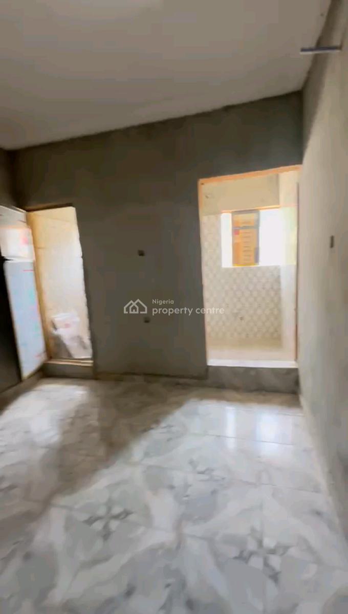Standard and Spacious Room Self Contained, Apata, Shomolu, Lagos, Self Contain (single Rooms) for Rent