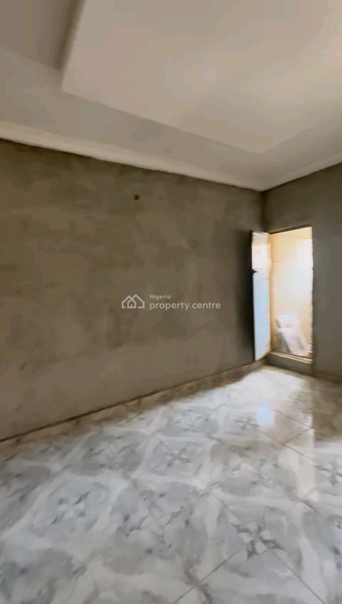 Standard and Spacious Room Self Contained, Apata, Shomolu, Lagos, Self Contain (single Rooms) for Rent